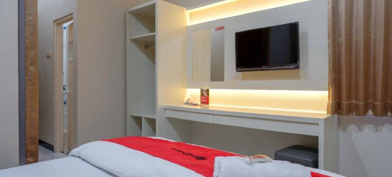 红多兹酒店-近普禾加多穆罕默迪亚大学(RedDoorz Near Universitas Muhammadiyah Purwokerto)图片