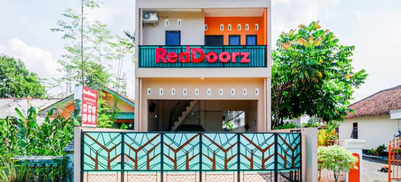 RedDoorz Syariah Near Stasiun Gumilir Cilacap图片