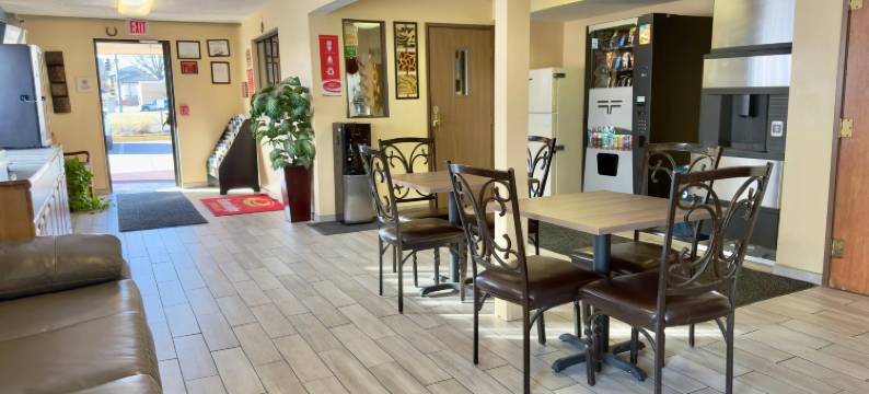 兰辛-莱文沃思伊克诺旅馆(Econo Lodge Lansing - Leavenworth)图片