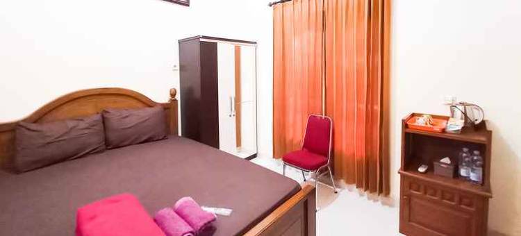 OYO Life 92785 特鲁布斯伊斯兰旅馆(Wisma Trubus Syariah RedPartner Near Rsud Koesma Tuban)图片