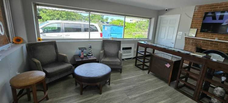 落基山城220号公路汽车旅馆(Rocky Mount Motel near Hwy 220)图片