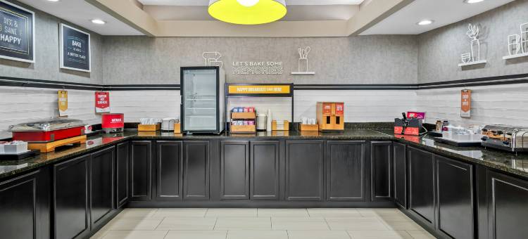 希尔顿欢朋酒店-西布卢明顿(Hampton Inn Bloomington-West)图片