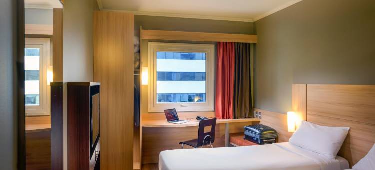 宜必思圣地亚哥普罗维登西亚酒店(Ibis Santiago Providencia)图片