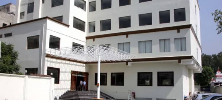 特立尼塔尔花园酒店(Hotel Trinetar Gardens)图片