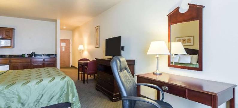 品质套房酒店(Quality Inn & Suites Alma I-40)图片