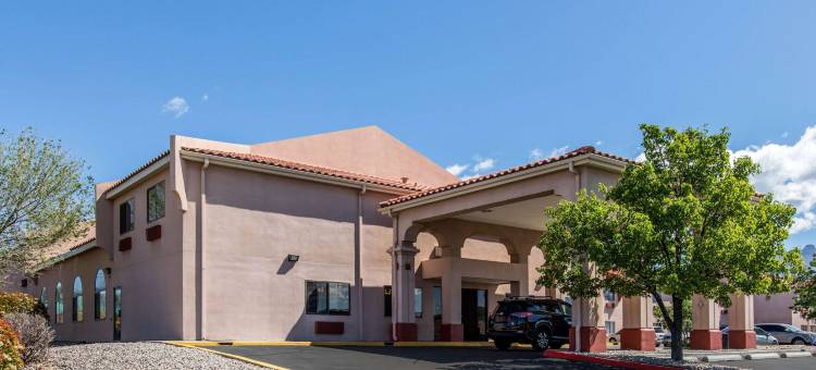 阿尔伯克基北凯艺套房酒店-近气球嘉年华公园(Quality Inn & Suites Albuquerque North near Balloon Fiesta Park)图片