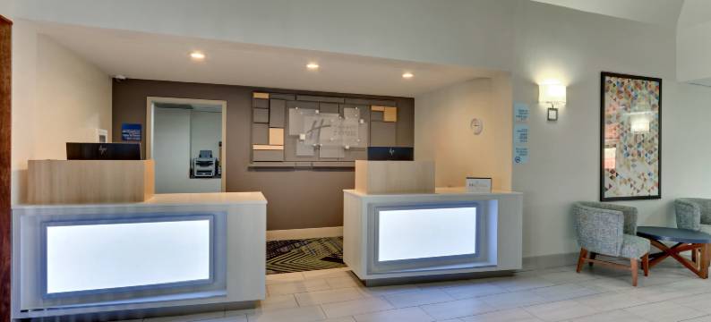 智选假日套房酒店坏的AXE(Holiday Inn Express & Suites BAD AXE by IHG)图片