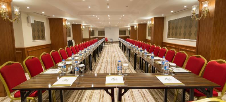 黑鸟温泉水疗酒店(Black Bird Thermal Hotel & Spa)图片