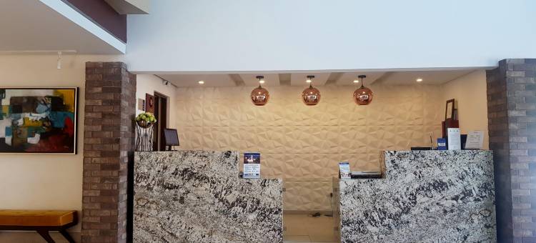 蒙特雷科隆贝斯特韦斯特优质酒店(Best Western Plus Monterrey Colon)图片