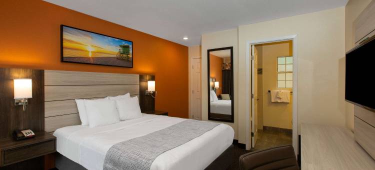 蒙特利渔人码头水族馆戴斯酒店(Days Inn by Wyndham Monterey-Fisherman's Wharf Aquarium)图片