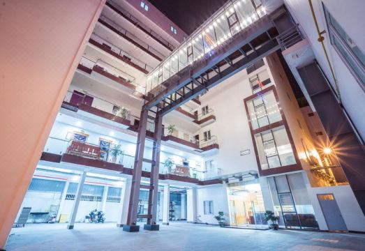 Vinh Hoang Hotel Hotel Overview