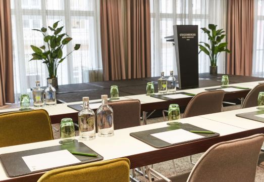 Steigenberger Hotel Herrenhof Hotel Overview