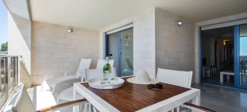 阿尔特阿海滩 - 港口皮耶雷假日法义公寓式酒店(Pierre & Vacances Altea Beach)图片