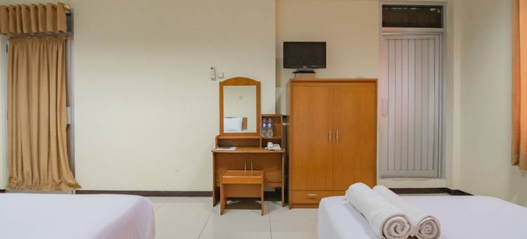 Grand Kembar Hotel Mitra RedDoorz图片