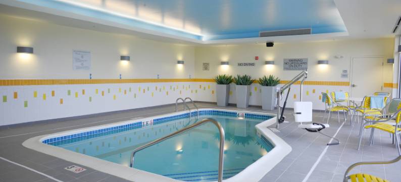 坎顿南部万枫酒店及套房(Fairfield Inn & Suites Canton South)图片