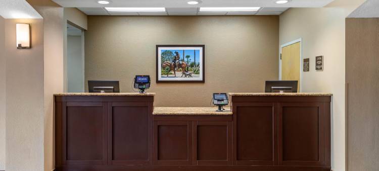 怀尔伍德-村庄舒适套房酒店(Comfort Inn & Suites Wildwood - the Villages)图片