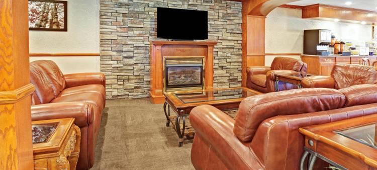 门罗戴斯酒店(Days Inn & Suites by Wyndham Monroe)图片