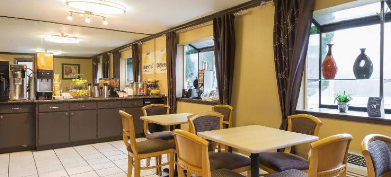 皮诺尔大学伯克利分校戴斯酒店(Days Inn by Wyndham Pinole Berkeley)图片