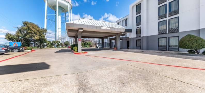 德克萨斯刘易斯维尔 - 医学市 6 号汽车旅馆(Motel 6 Lewisville, TX - Medical City)图片