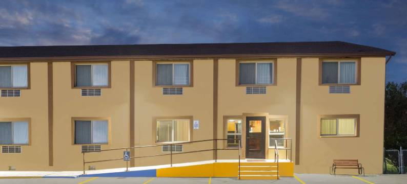 戴蒙德维尔凯姆勒温德姆速8酒店(Super 8 by Wyndham Diamondville Kemmerer)图片