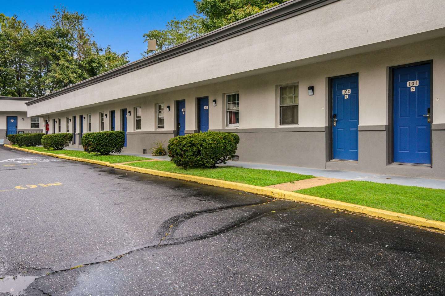 Motel 6 Tinton Falls NJ  Neptune Over view