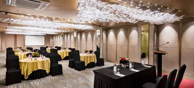 西里古里塞沃克路温德姆华美达安可酒店(Ramada Encore by Wyndham Siliguri Sevoke Road)图片