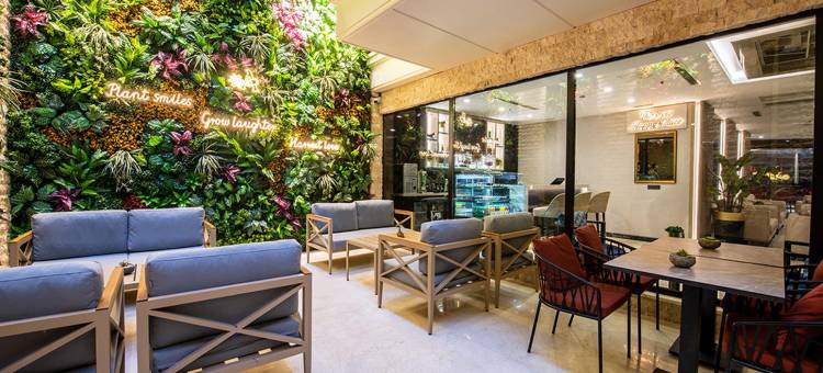 阿普里斯豪华酒店(Aprilis Deluxe Hotel)图片