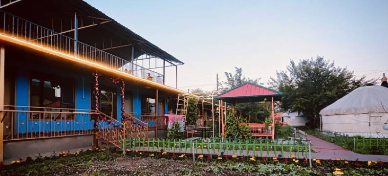 沙坦那提·巩乃斯河谷度假民宿(那拉提旅游风景区店)图片