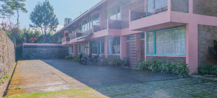 红多兹伊斯兰酒店-近科彭树顶探险园(RedDoorz Syariah Near Kopeng Treetop Adventure)图片