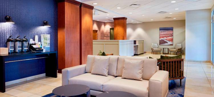 Fairfield Inn & Suites Indianapolis Downtown图片