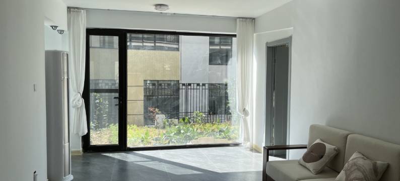 送酒瓶子度假别墅(海埠路分店)图片