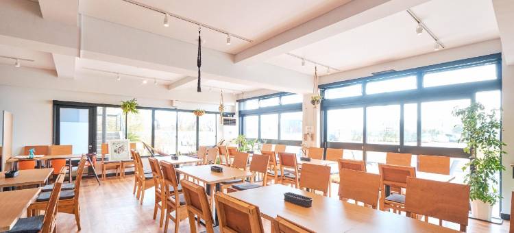 杰霍佩斯琵琶湖民宿(J-Hoppers Lake Biwa Guesthouse)图片