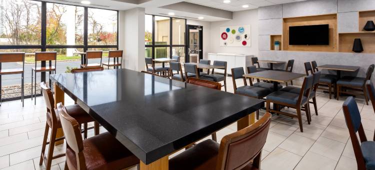 智选假日酒店新奥尔巴尼-路易斯维尔西北(IHG)(Holiday Inn Express New Albany - Louisville NW)图片