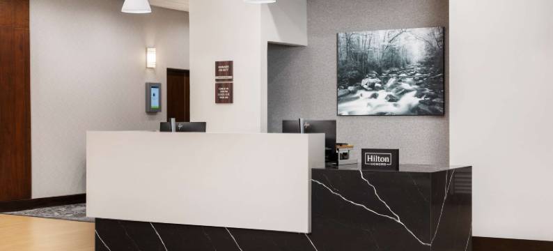 格林斯伯勒机场假日酒店(DoubleTree by Hilton Greensboro Airport)图片