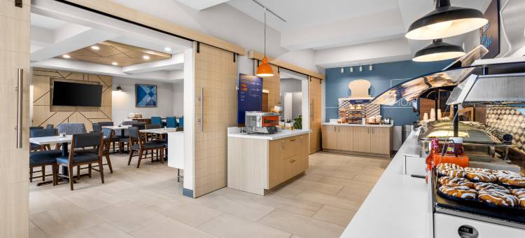 智选假日套房酒店范沃特(Holiday Inn Express & Suites Van Wert)图片