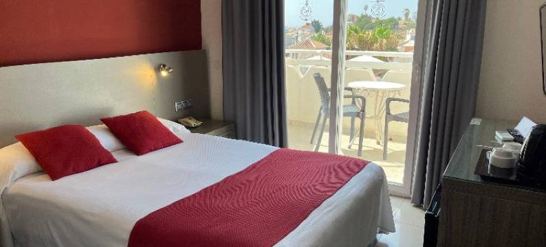 内尔哈俱乐部&水疗酒店(Hotel Nerja Club by Dorobe)图片