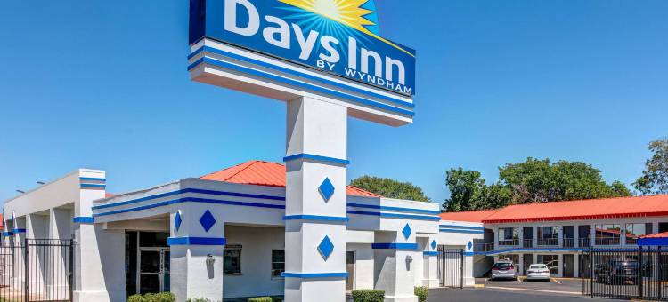 沃斯堡南戴斯酒店(Days Inn by Wyndham South Fort Worth)图片