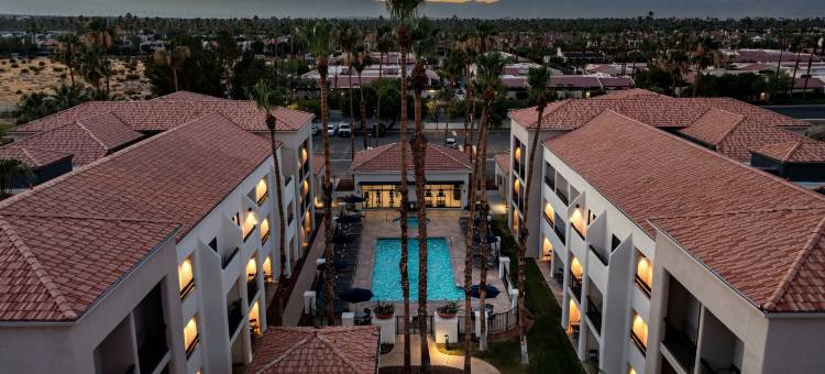 棕榈泉万怡酒店(Courtyard Palm Springs)图片