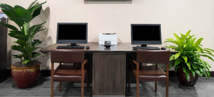 俄克拉何马城机场福朋喜来登酒店(Four Points by Sheraton Oklahoma City Airport)图片
