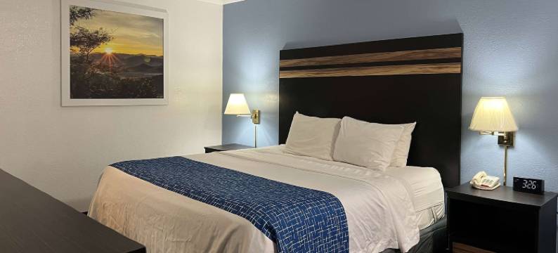 特鲁斯奥康斯群斯Travelodge by Wyndham酒店(Travelodge by Wyndham Truth or Consequences)图片