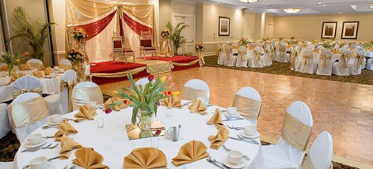 米尔皮塔斯硅谷希尔顿安泊酒店(Embassy Suites by Hilton Milpitas Silicon Valley)图片