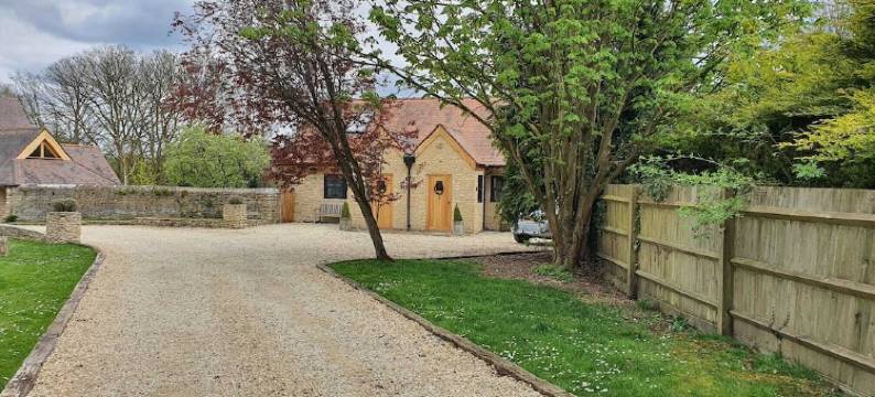 Beautiful self contained Cotswold style cottage 15 mins Central Oxford图片