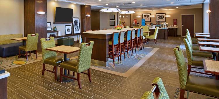 希尔顿欢朋酒店-南菲尔德/西布鲁姆菲尔德(Hampton Inn by Hilton West Bloomfield Novi)图片