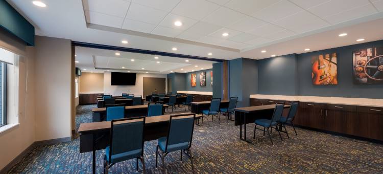 底特律南菲尔德欢朋套房酒店(Hampton Inn by Hilton Detroit Southfield)图片