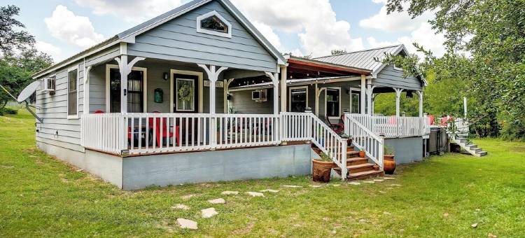 2 Cozy Cabins with Giant Hot Tub, Fire Pits, Fishing, Hiking and more图片