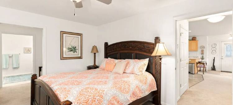 WE ARE A CHARMING DUPLEX/ 2 HOMES 4 BEDROOM 4 BATH /2 GARAGES +EV图片