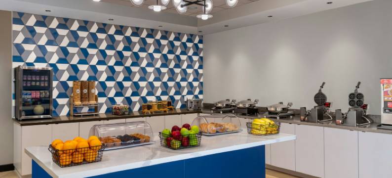 罗福万豪国际万枫酒店及套房(Fairfield by Marriott Inn & Suites Norfolk)图片