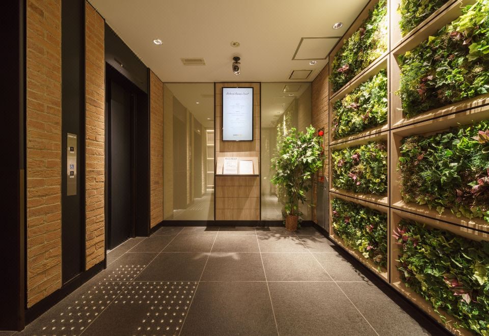 Super Hotel Yokohama Kannai Hotel Overview