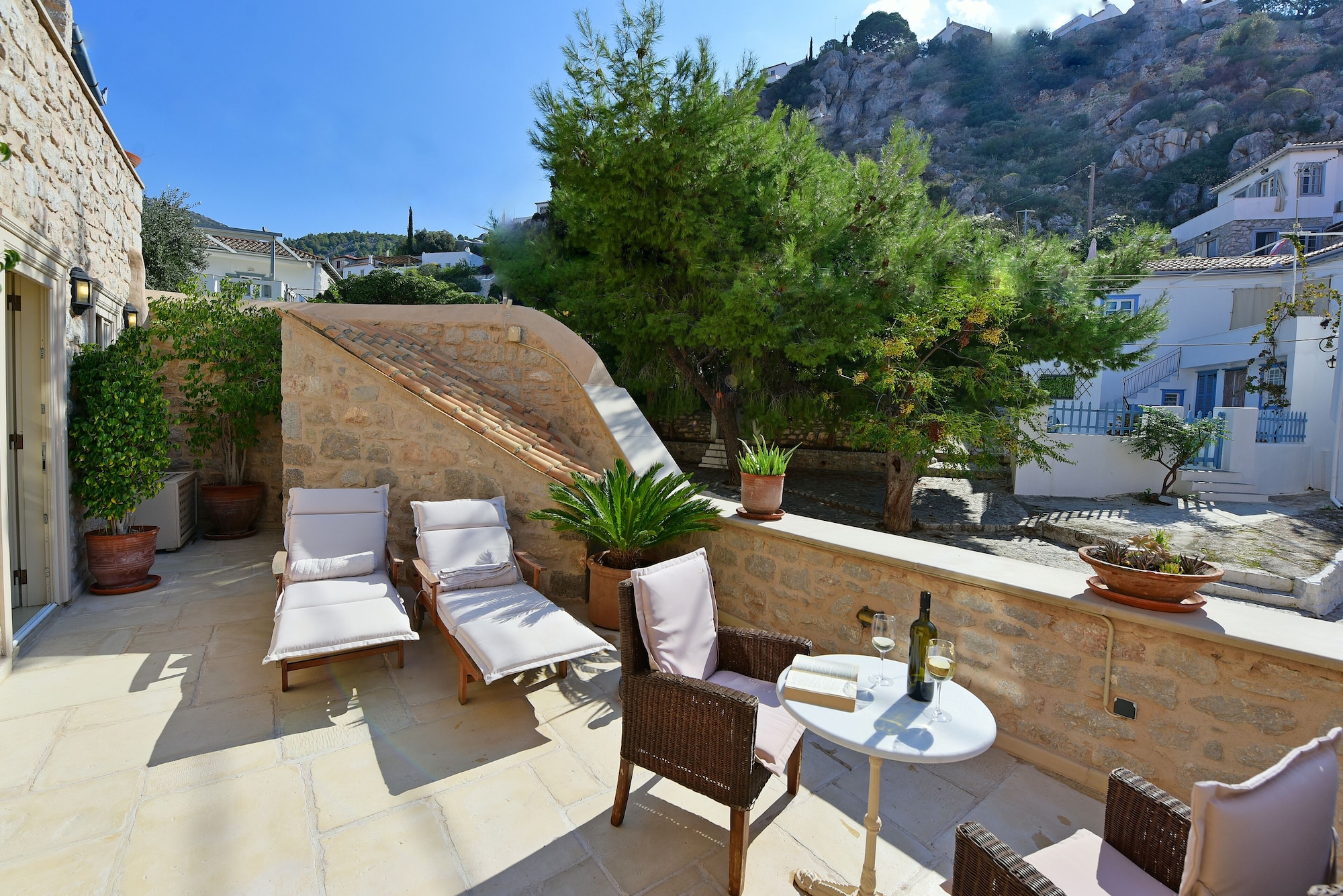 Angelica Traditional Boutique Hotel Over view