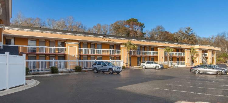 罗德威旅馆 伦伯顿中心(Rodeway Inn)图片